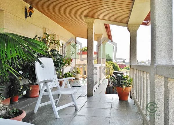 Casa de 0,05 ha en venta en Pontevedra