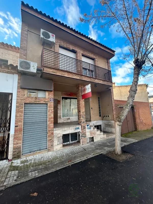 Casa de 0,0361 ha en venta en Piedrabuena, Ciudad real