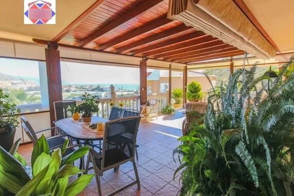 Casa de 0,1031 ha per a venda a Granada