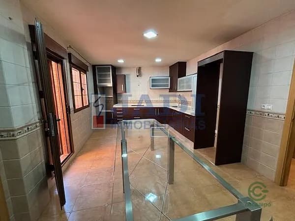 Casa de 0,0424 ha en venta en Valdepeñas, Ciudad real