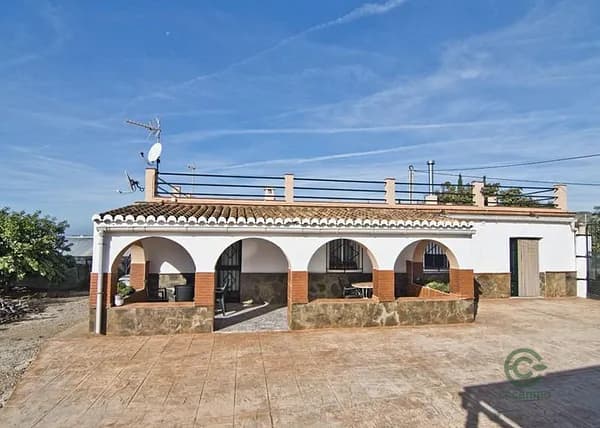 Finca rústica de 1,893 ha en venta en Motril, Granada