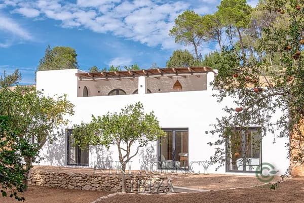 Rustic property of 1,31 ha for sale in Balearic islands