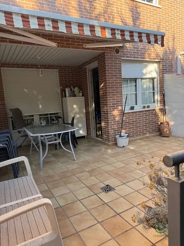 Casa de 0,0232 ha en venta en Arroyo de la encomienda, Valladolid