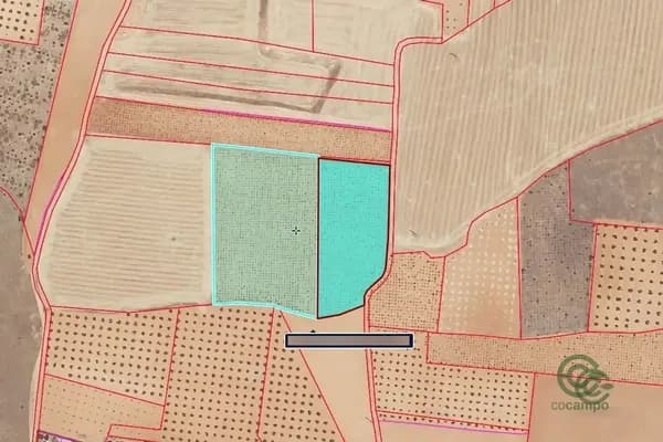 Finca agrícola de 2,2851 ha en venta en Valdepenas, Ciudad real
