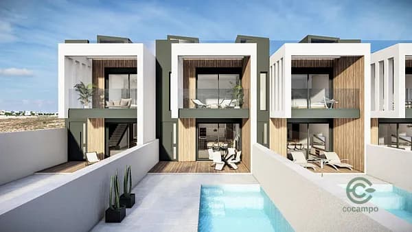 Casa de 0,0179 ha en venta en Alicante