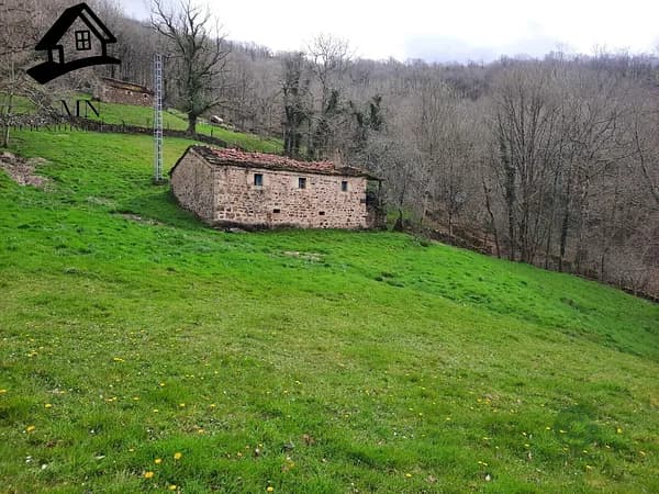 Finca de recreo de 1,0627 ha en venta en San pedro del romeral, Cantabria