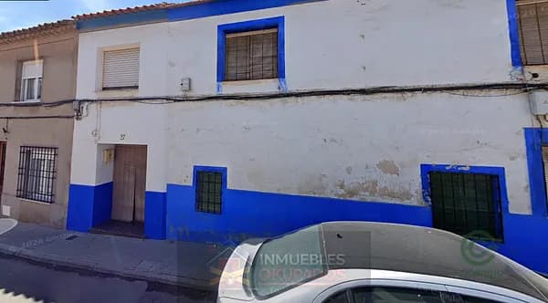 Casa de 0,0226 ha en venta en Campo de criptana, Ciudad real