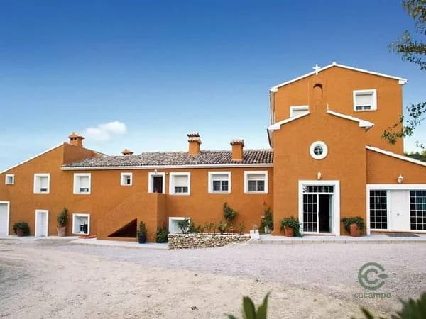 Finca rústica de 400 ha en venta en Alicante