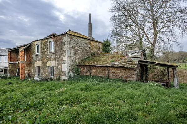 Casa de 0,142 ha en venta en Begonte, Lugo