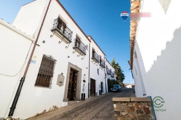 Casa de 0,044 ha en venta en Feria, Badajoz