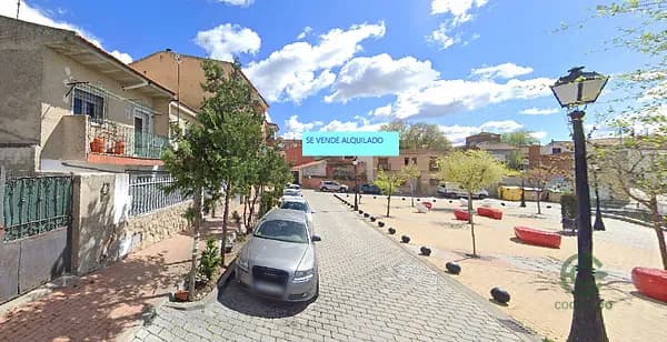 Casa de 0,0067 ha en venta en Cazalegas, Toledo