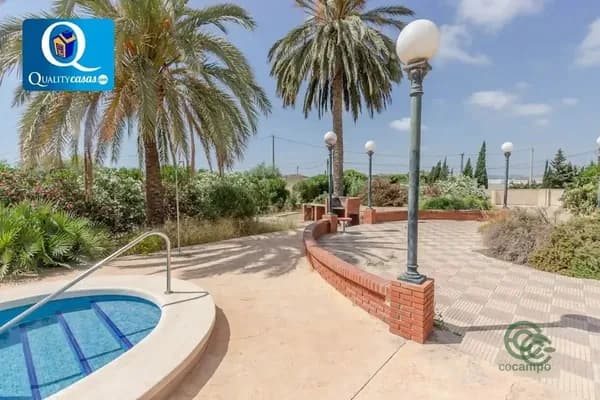 Finca rústica de 1,9 ha en venta en Alicante, Alicante