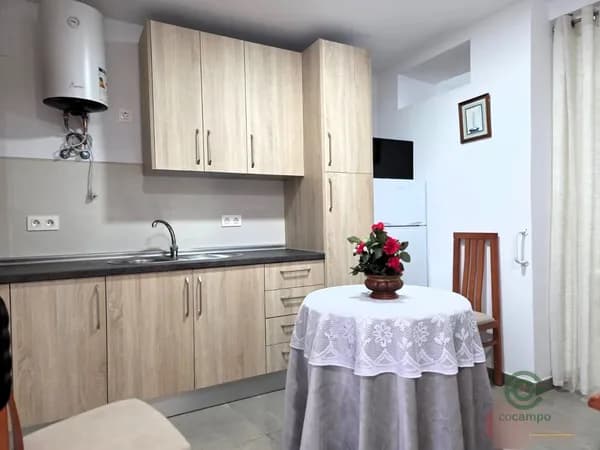 Casa de 0,018 ha en venta en Albuñuelas, Granada