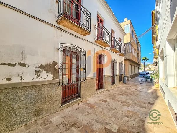 Casa de 0,028 ha en venta en Albox, Almeria