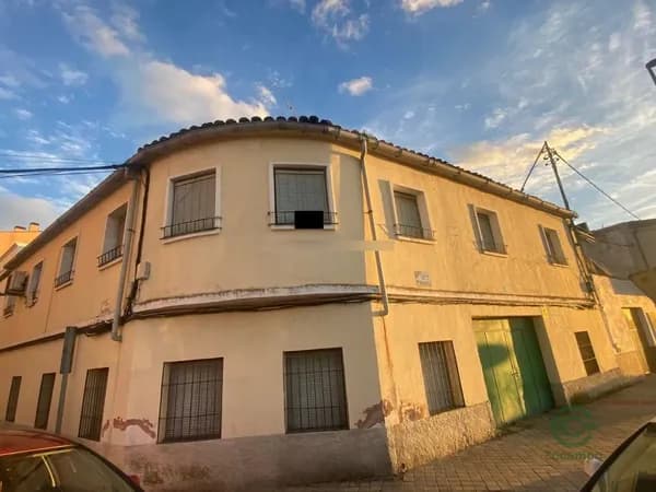 Casa de 0,0399 ha en venta en Talavera de la reina, Toledo