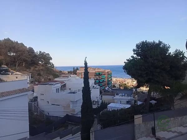 Casa de 0,0289 ha en venta en Málaga, Málaga