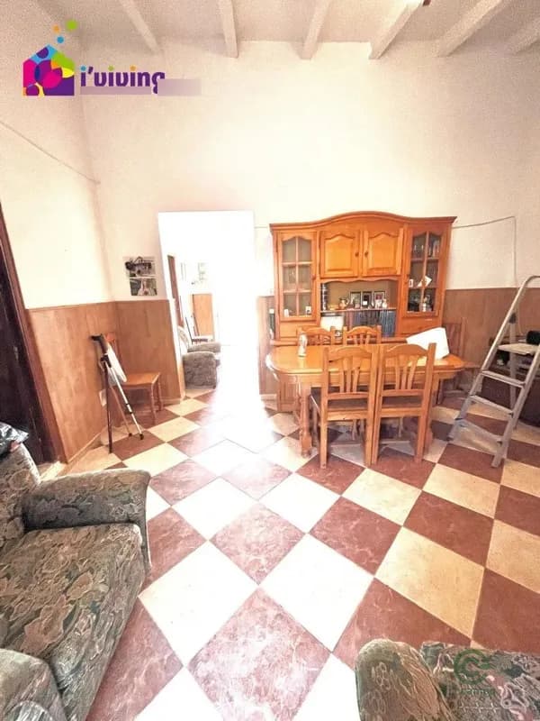 Casa de 0,09 ha en venta en Almería