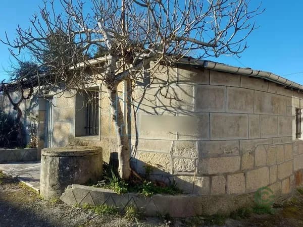 Finca rústica de 0,3 ha en venta en Orense