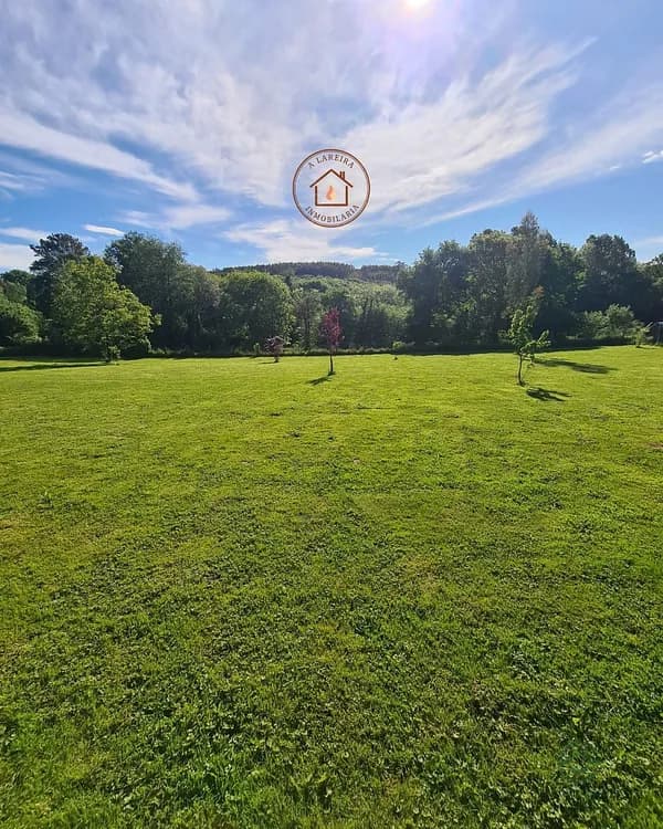 Finca rústica de 0,4 ha en venta en La coruña