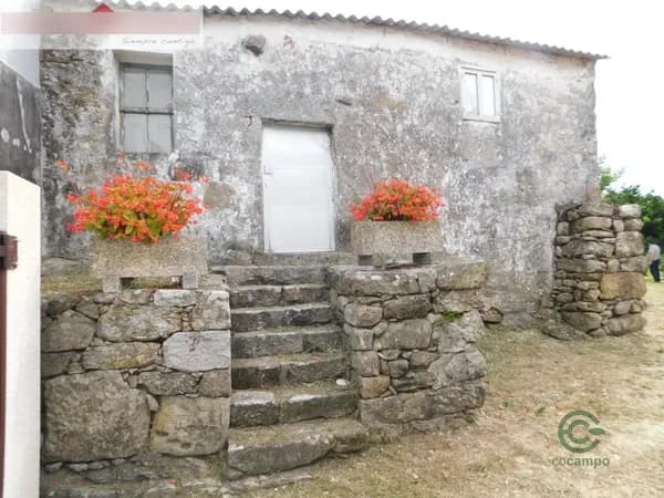 Finca rústica de 0,03 ha en venta en Poio, Pontevedra