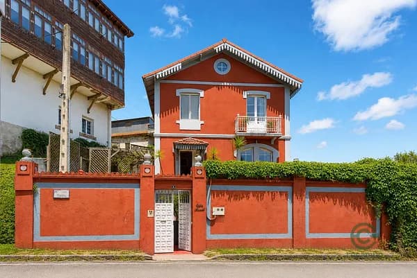 Casa de 0,0266 ha en venta en Muros de nalon, Asturias