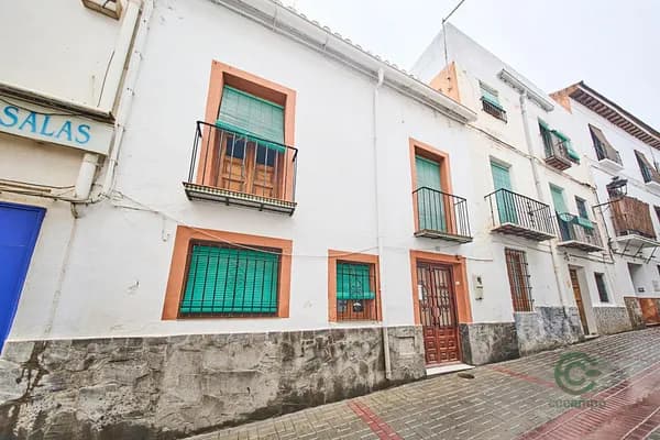 Casa de 0,0092 ha en venta en Orgiva, Granada