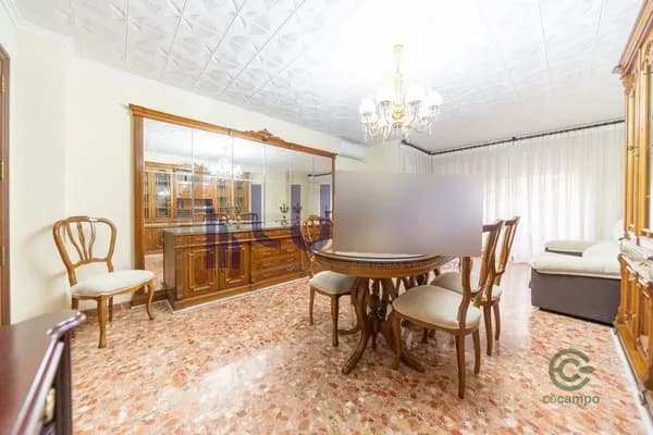 Casa de 0,014 ha en venta en Alicante