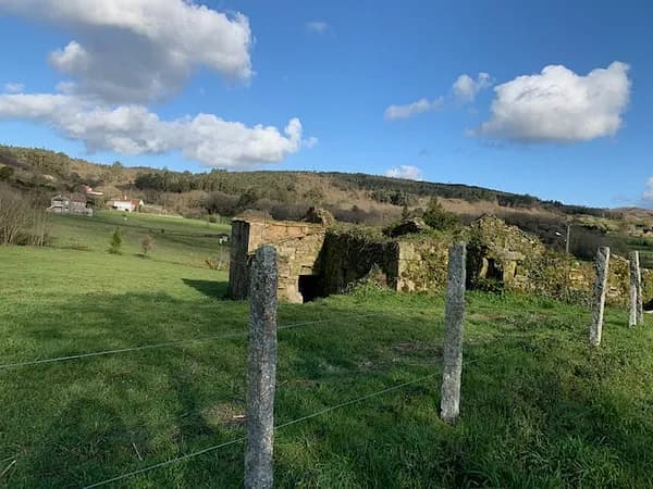 Finca de recreo de 0,45 ha en venta en Pontevedra