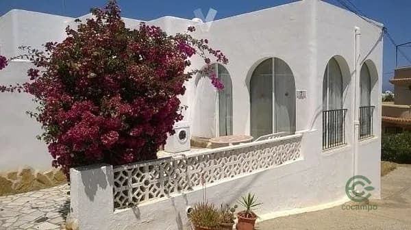 Casa de 0,0112 ha per a venda a Almeria