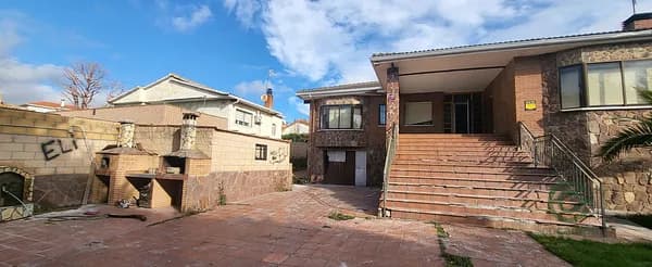 Casa de 0,09 ha en venta en Torrejon del rey, Guadalajara
