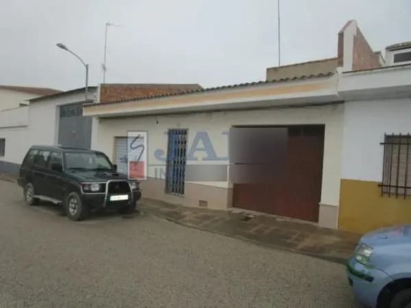 Casa de 0,0152 ha en venta en Viso del marqués, Ciudad real