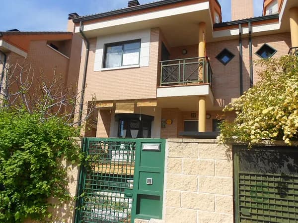 Casa de 0,032 ha en venta en Simancas, Valladolid