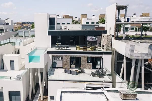 Casa de 0,028 ha en venta en Rojales, Alicante