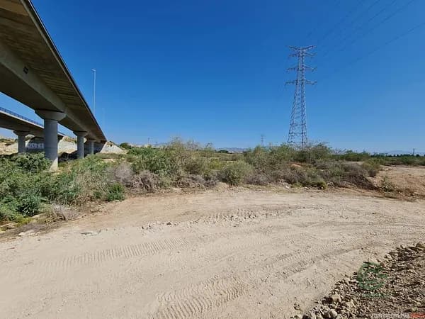 Finca rústica de 0,3945 ha en venta en Alicante/alacant, Alicante