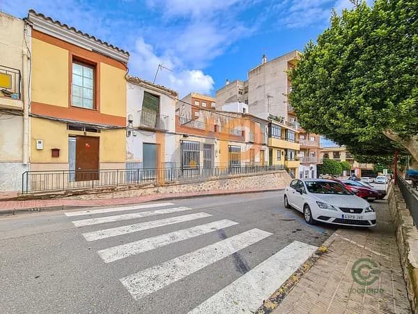Casa de 0,0085 ha en venta en Huercal-overa, Almeria