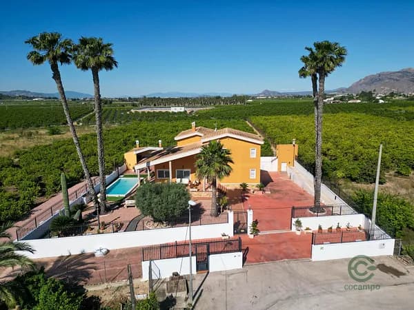 Rustic property of 0,95 ha for sale in Alicante