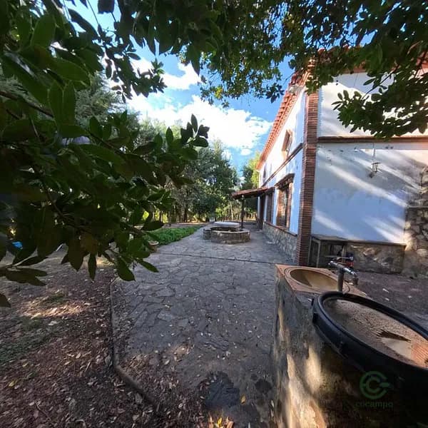 Finca rústica de 0,8 ha en venta en Huelva