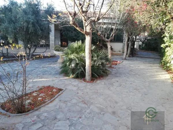 Casa de 0,113 ha en venta en Alicante, Alicante