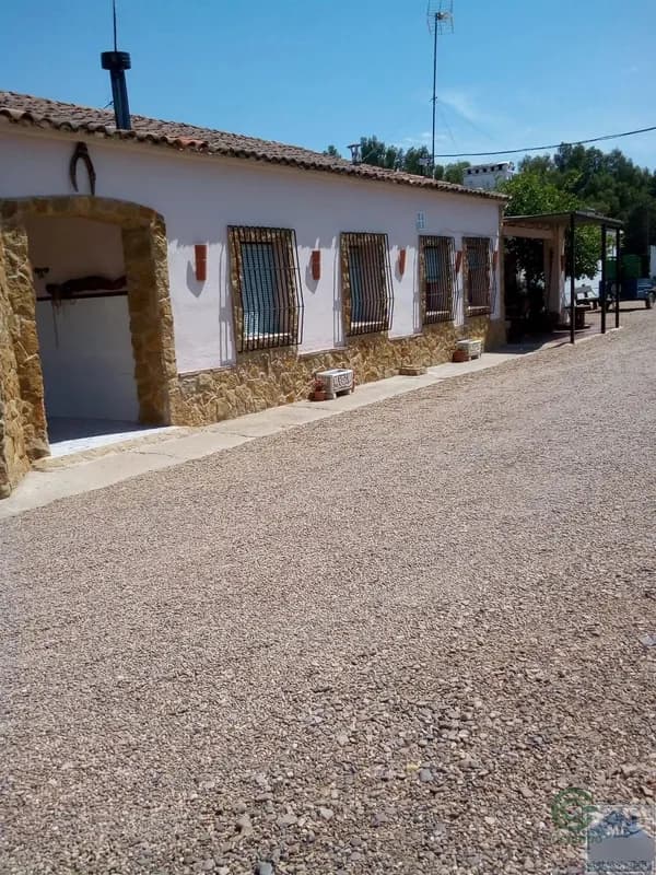 Finca rústica de 0,83 ha en venta en Guadajira, Badajoz