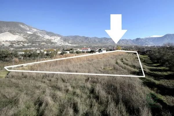 Finca agrícola de 0,0792 ha en venta en Padul, Granada