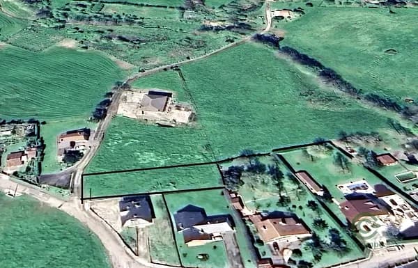 Terreno urbano de 0,1276 ha en venta en Parbayon, Cantabria