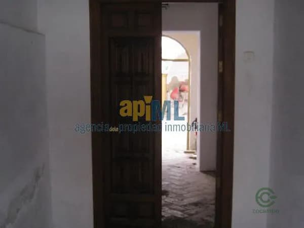 Casa de 0,04 ha en venta en Sevilla