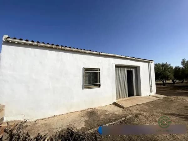 Finca agrícola de 0,0916 ha en venta en Caudete, Albacete
