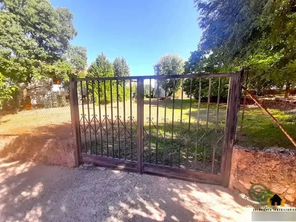 Terreno urbano de 0,1131 ha en venta en Iruela (la), Jaen