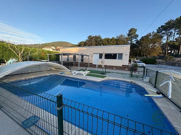 Finca rústica de 0,2 ha en venta en Cerdedo, Pontevedra