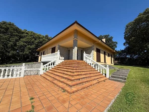 Casa de 0,3818 ha en venta en Arnuero, Cantabria