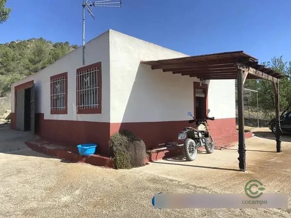Finca rústica de 1,6 ha en venta en Villena, Alicante