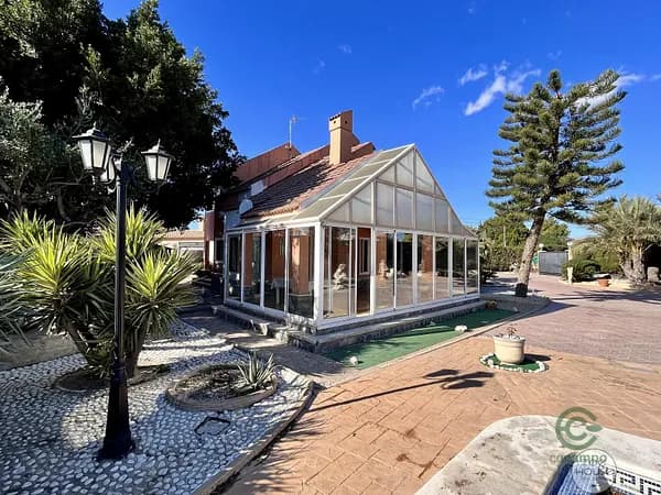 Casa de 0,2 ha en venta en Elche-elx, Alicante