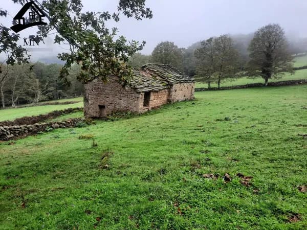 Finca rústica de 1,5 ha en venta en Luena, Cantabria