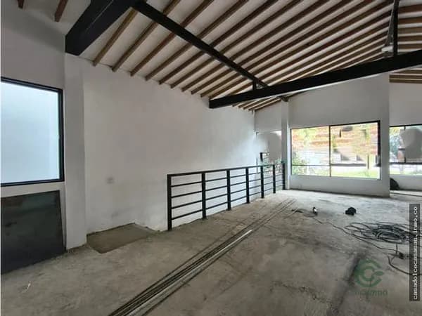 Nave industrial de 0,009 ha en alquiler en Antioquia